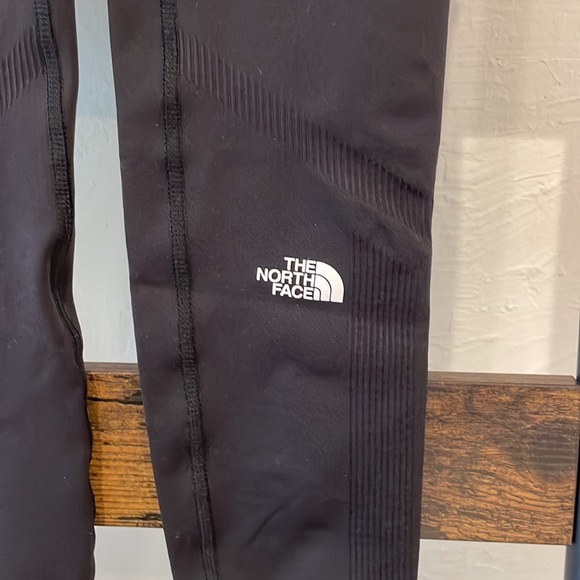 Black North Face Sculpt Leggings - Picture 3 of 3
